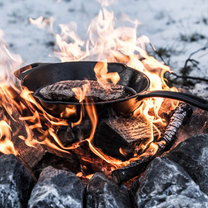 Petromax Grill-Feuerpfanne GP30 mit Stiel
